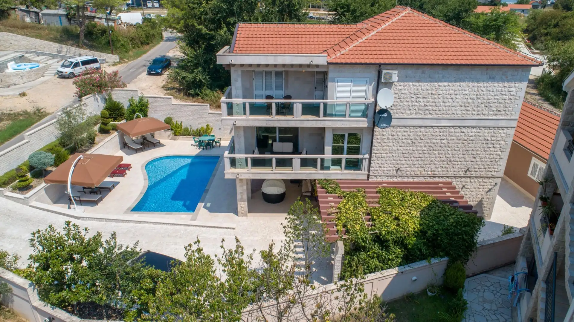 Villa 267m² in Montenegro, Tivat. Priced at 1200000€ rent photo-19