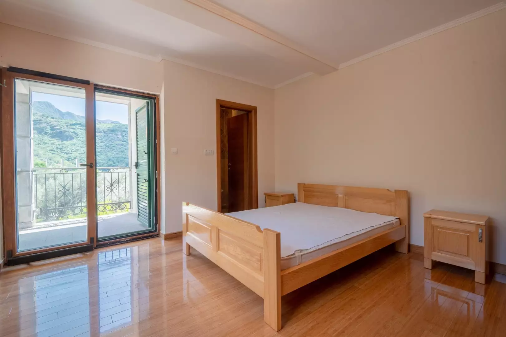 Villa 453m² in Montenegro, Przno. Priced at 990000€ rent photo-13