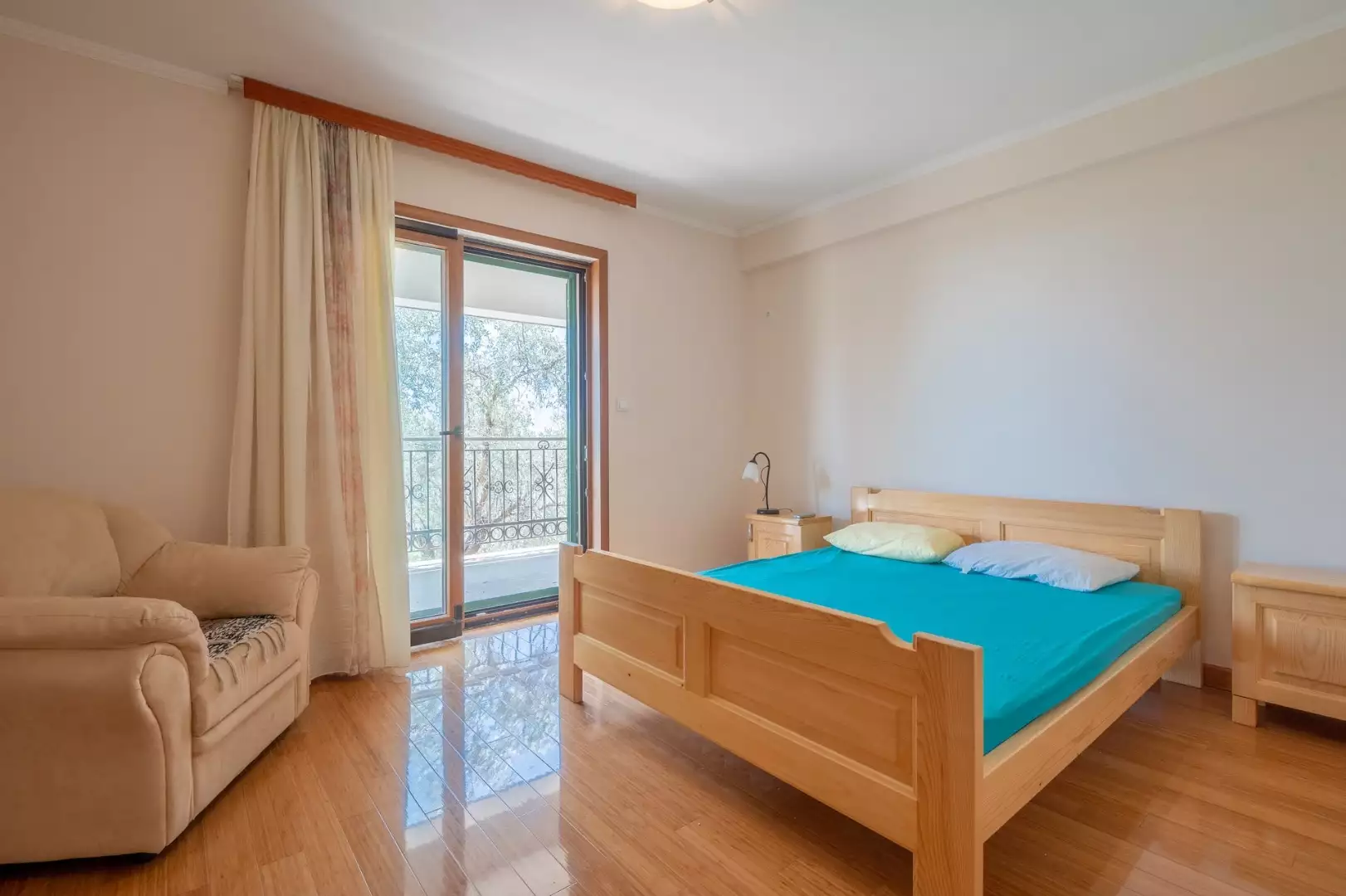 Villa 453m² in Montenegro, Przno. Priced at 990000€ rent photo-22