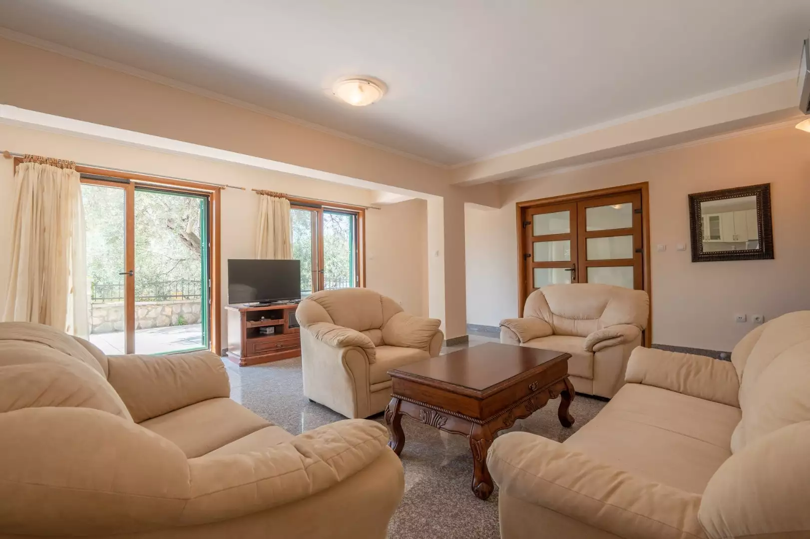 Villa 453m² in Montenegro, Przno. Priced at 990000€ rent photo-25