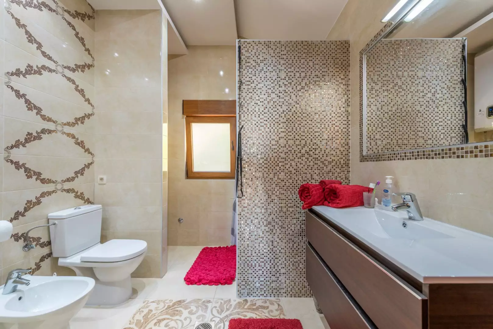 Villa 280m² in Montenegro, Budva. Priced at 600000€ rent photo-6