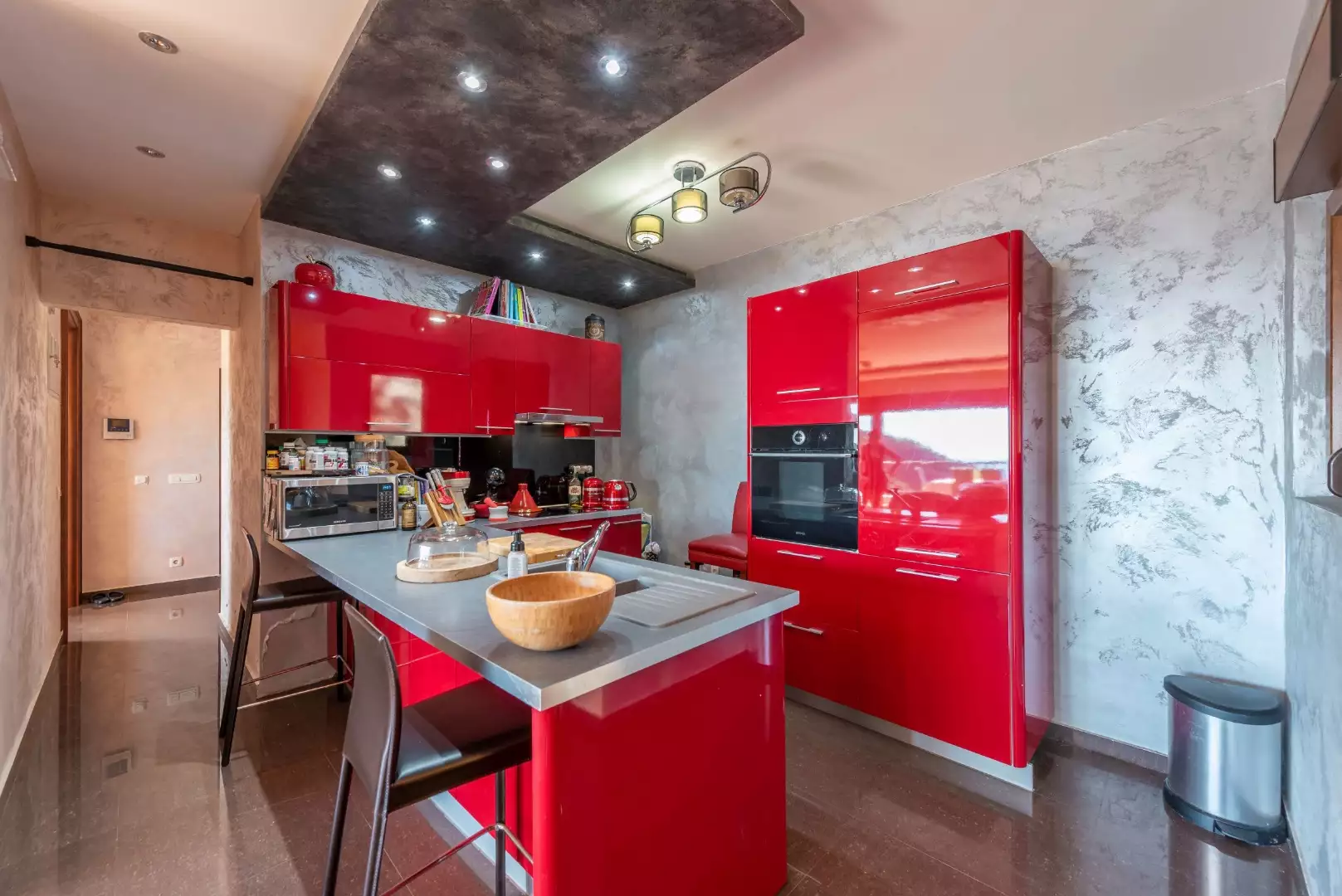 Villa 280m² in Montenegro, Budva. Priced at 600000€ rent photo-9