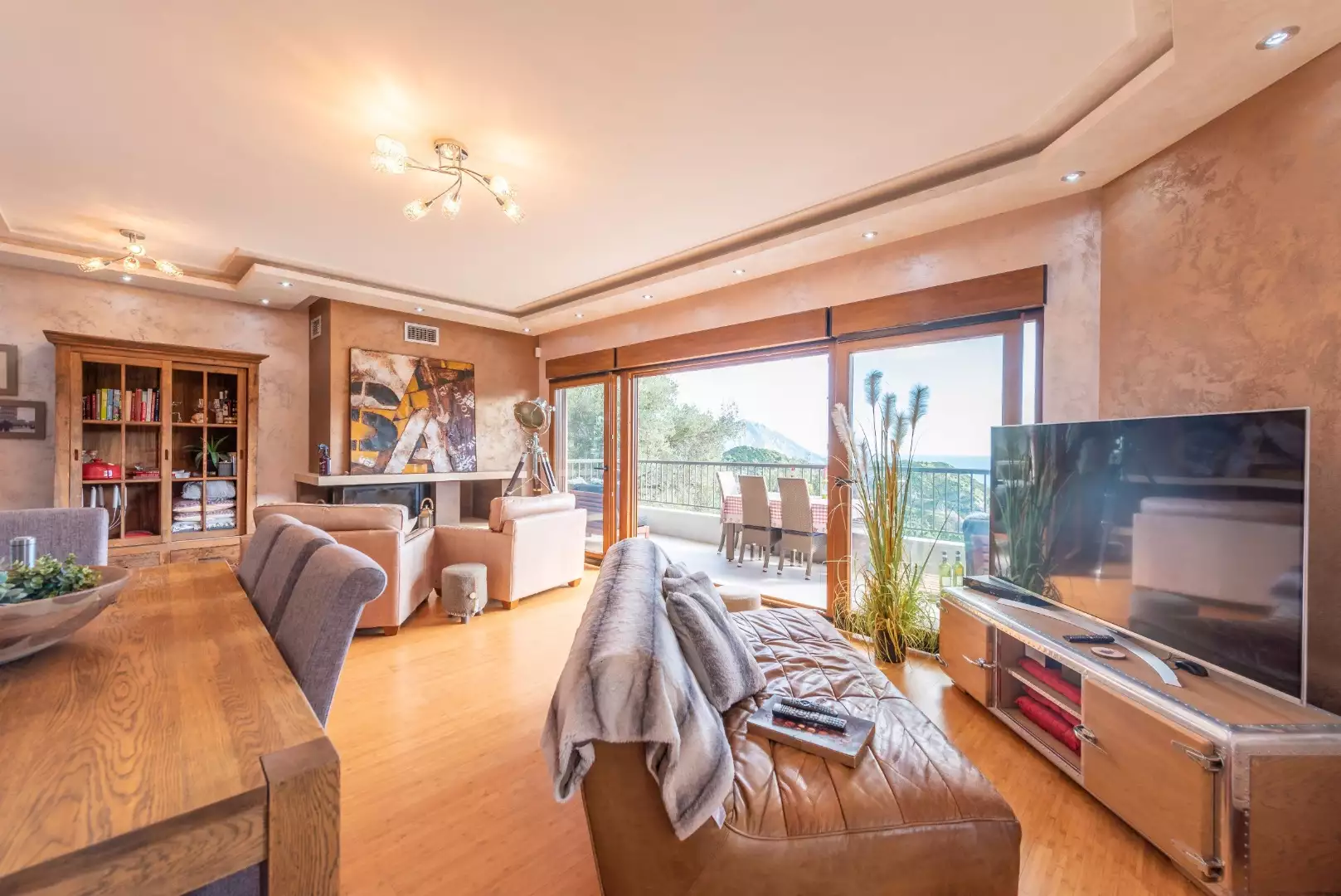 Villa 280m² in Montenegro, Budva. Priced at 600000€ rent photo-11