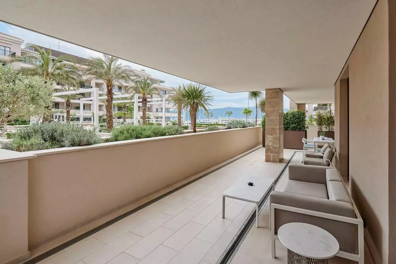 Flat 192m² in Montenegro, Tivat. Priced at 1680000€ rent photo-3