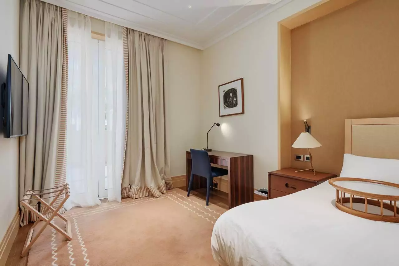 Flat 192m² in Montenegro, Tivat. Priced at 1680000€ rent photo-6