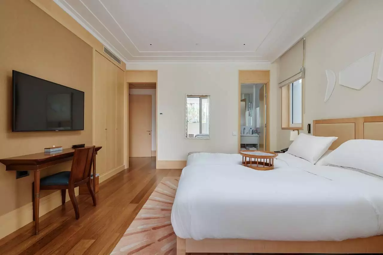 Flat 192m² in Montenegro, Tivat. Priced at 1680000€ rent photo-7