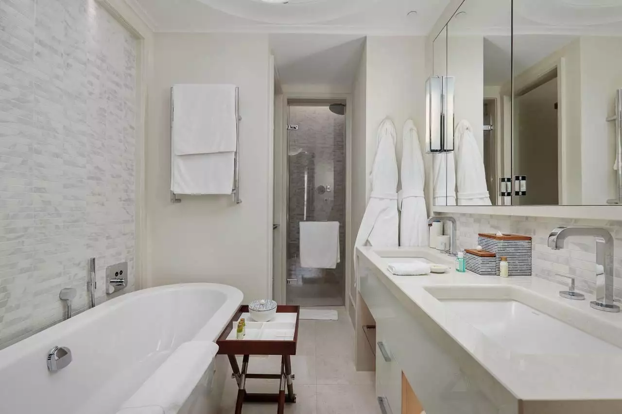 Flat 192m² in Montenegro, Tivat. Priced at 1680000€ rent photo-19