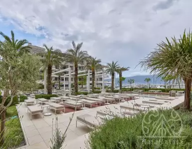 Buy in Montenegro for 1680000€