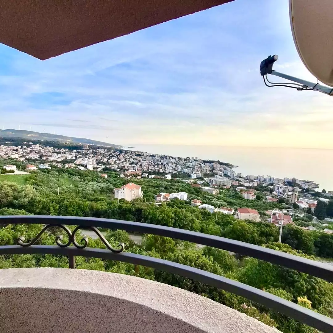House 201m² in Montenegro, Dobra Voda. Priced at 240000€ rent photo-12