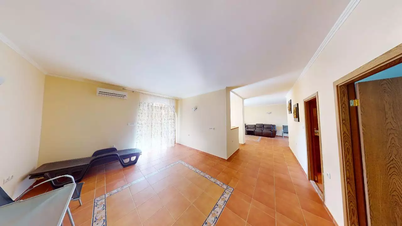 House 217m² in Bulgaria, Elenite. Priced at 169000€ rent photo-13