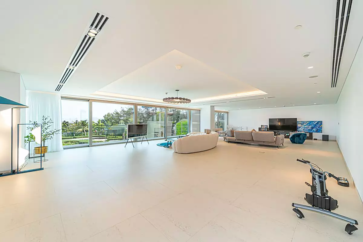 Flat 572m² in UAE, Dubai. Priced at 8808191€ rent photo-5