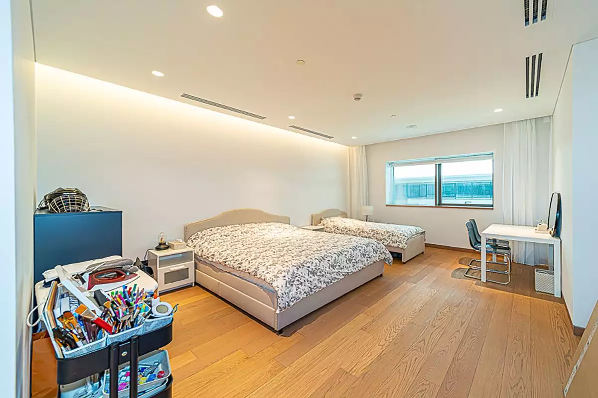 Flat 572m² in UAE, Dubai. Priced at 8808191€ rent photo-7