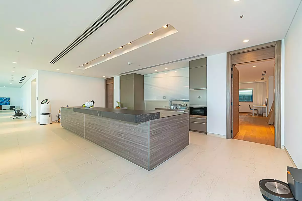 Flat 572m² in UAE, Dubai. Priced at 8808191€ rent photo-10