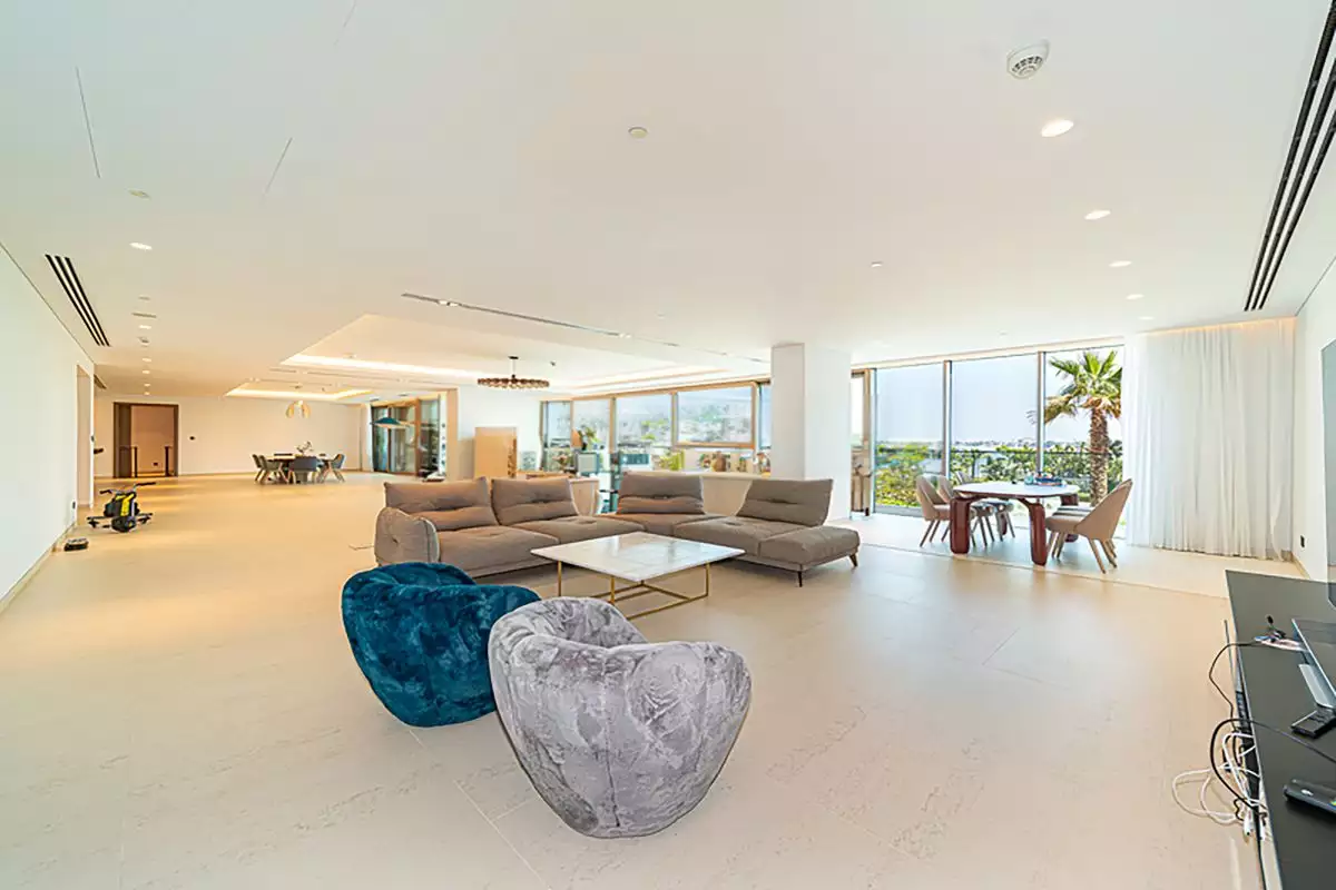 Flat 572m² in UAE, Dubai. Priced at 8808191€ rent photo-14