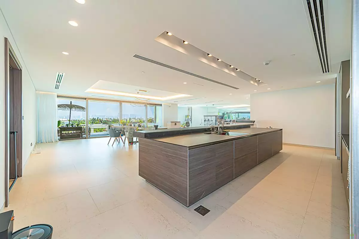 Flat 572m² in UAE, Dubai. Priced at 8808191€ rent photo-17
