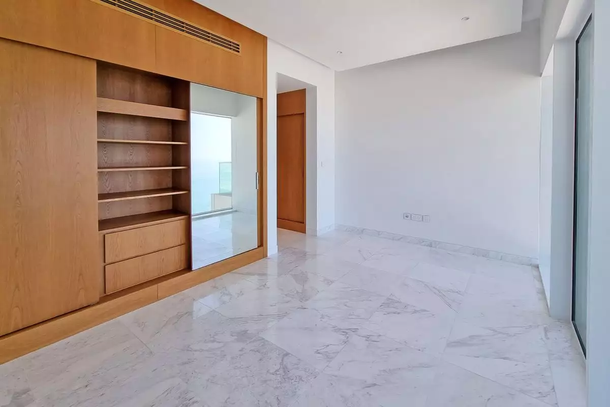 Flat 178m² in UAE, Dubai. Priced at 2309868€ rent photo-7