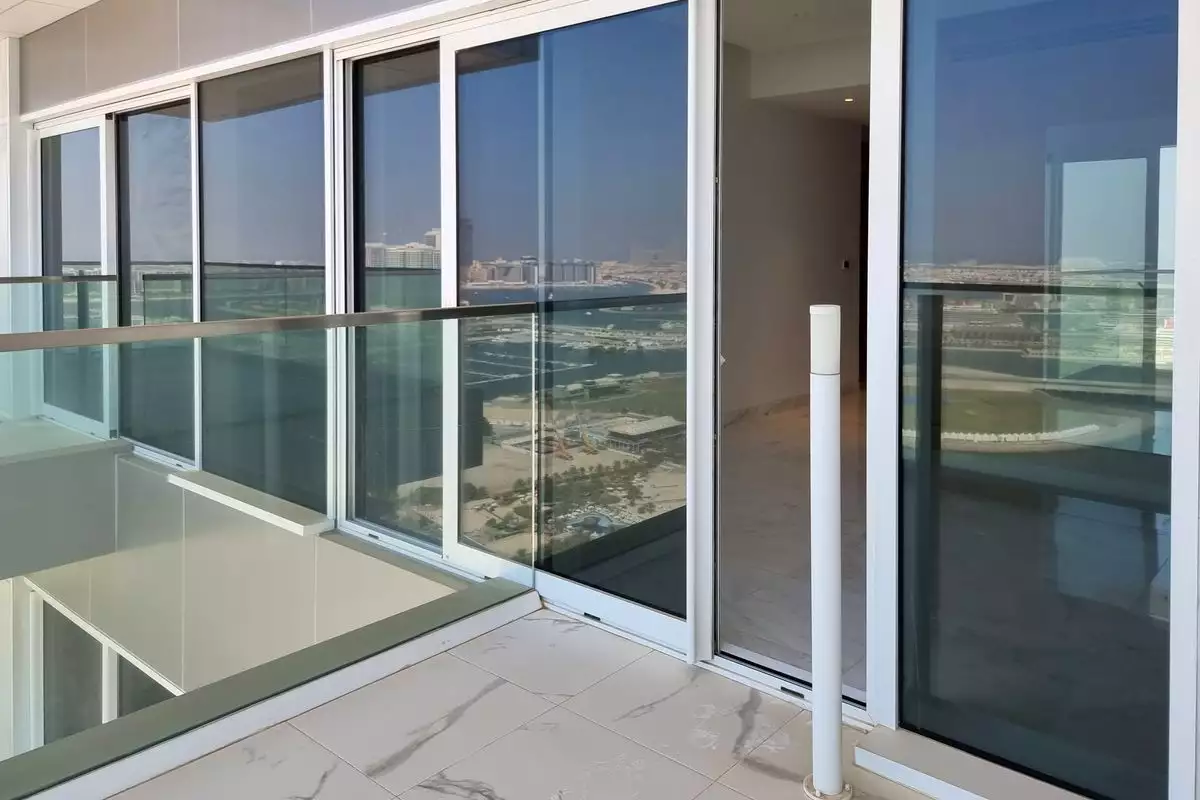 Flat 178m² in UAE, Dubai. Priced at 2309868€ rent photo-16