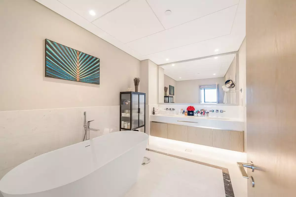 Flat 99m² in UAE, Dubai. Priced at 1509976€ rent photo-12