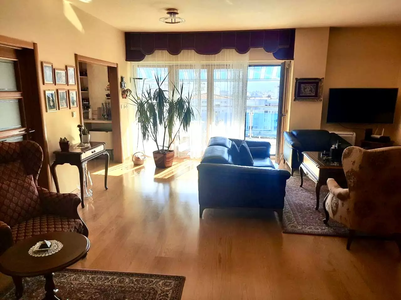 Flat 145m² in Montenegro, Bar. Priced at 435000€ rent photo-2