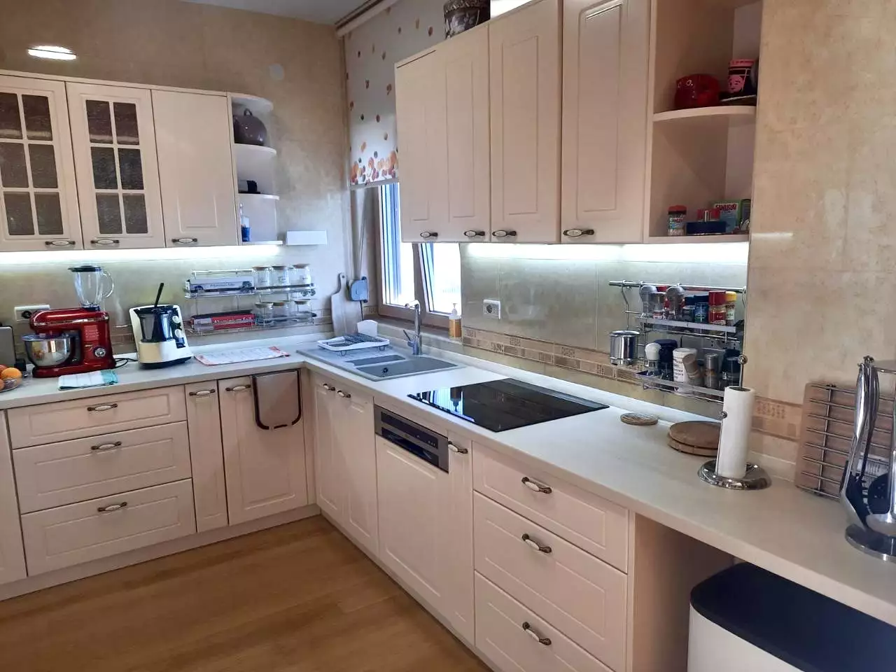 Flat 145m² in Montenegro, Bar. Priced at 435000€ rent photo-13