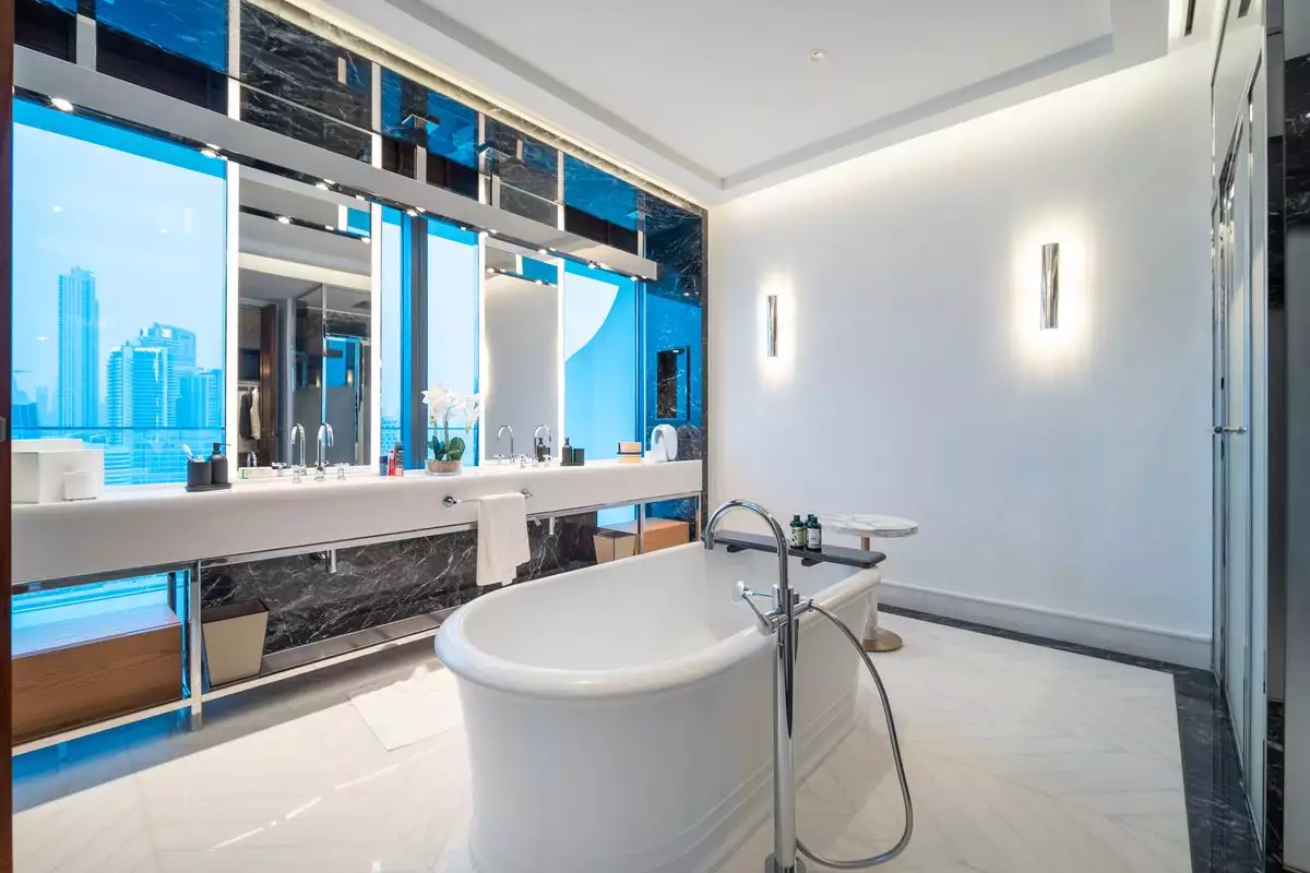 Flat 714m² in UAE, Dubai. Priced at 17421099€ rent photo-24