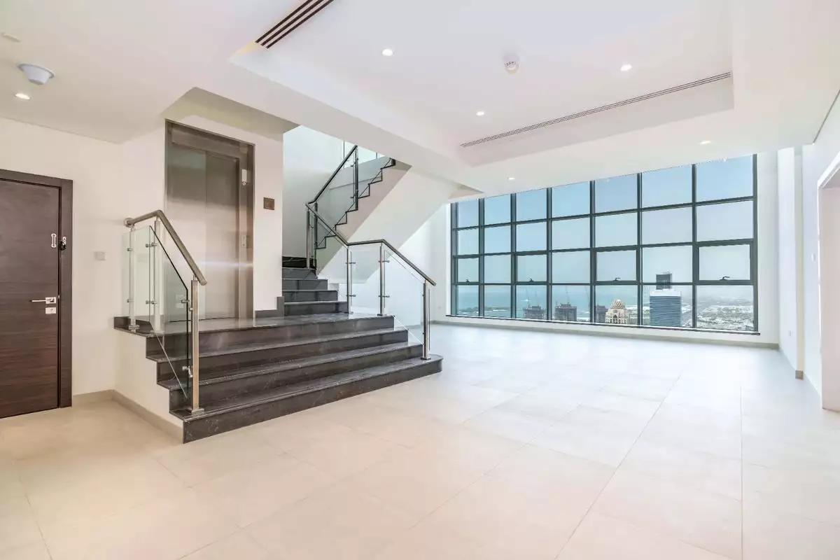 Flat 495m² in UAE, Dubai. Priced at 3221330€ rent photo-2