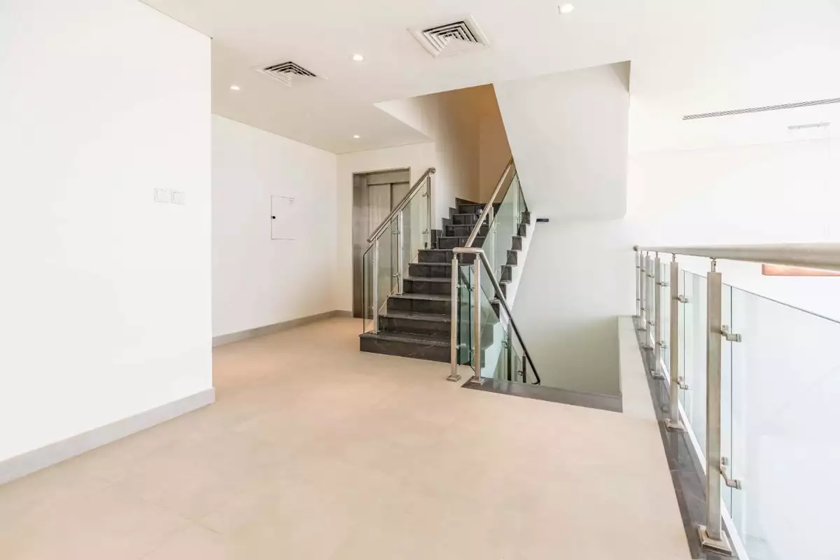 Flat 495m² in UAE, Dubai. Priced at 3221330€ rent photo-12