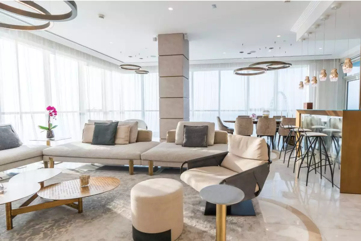 Flat 567m² in UAE, Dubai. Priced at 6992034€ rent photo-3
