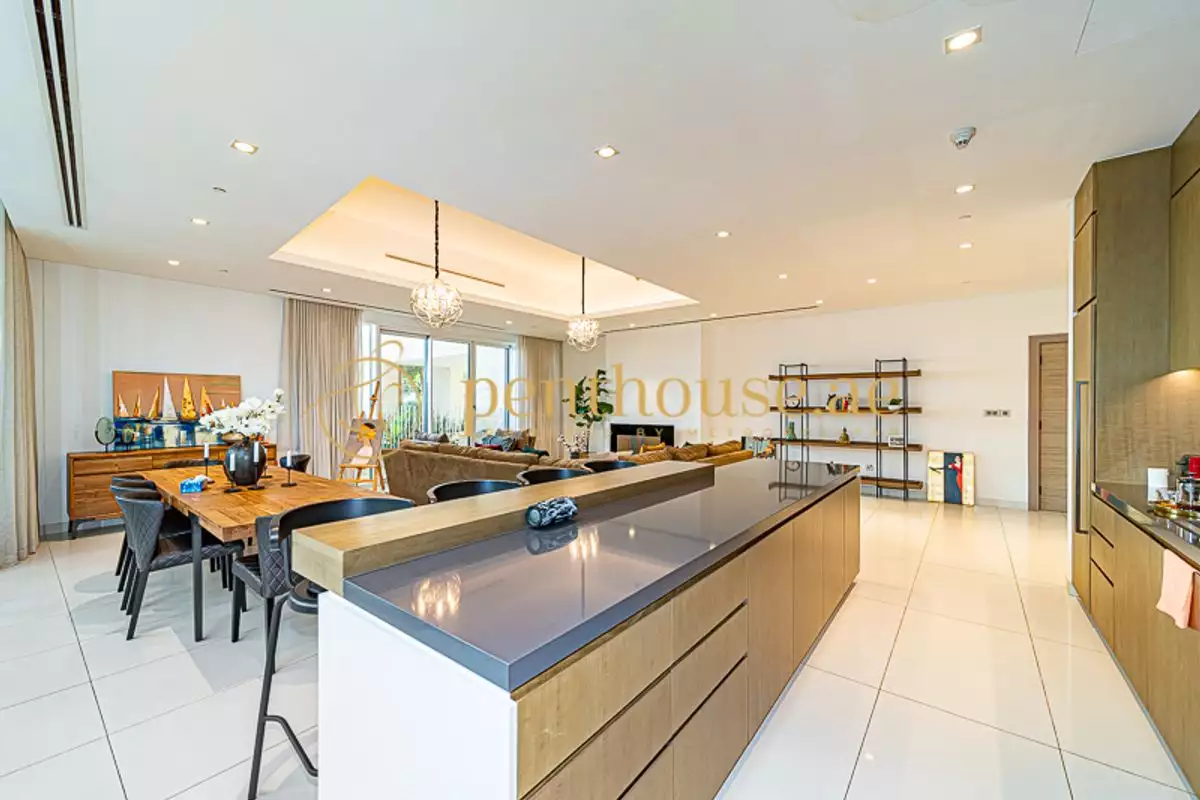 Flat 486m² in UAE, Dubai. Priced at 4694651€ rent photo-5