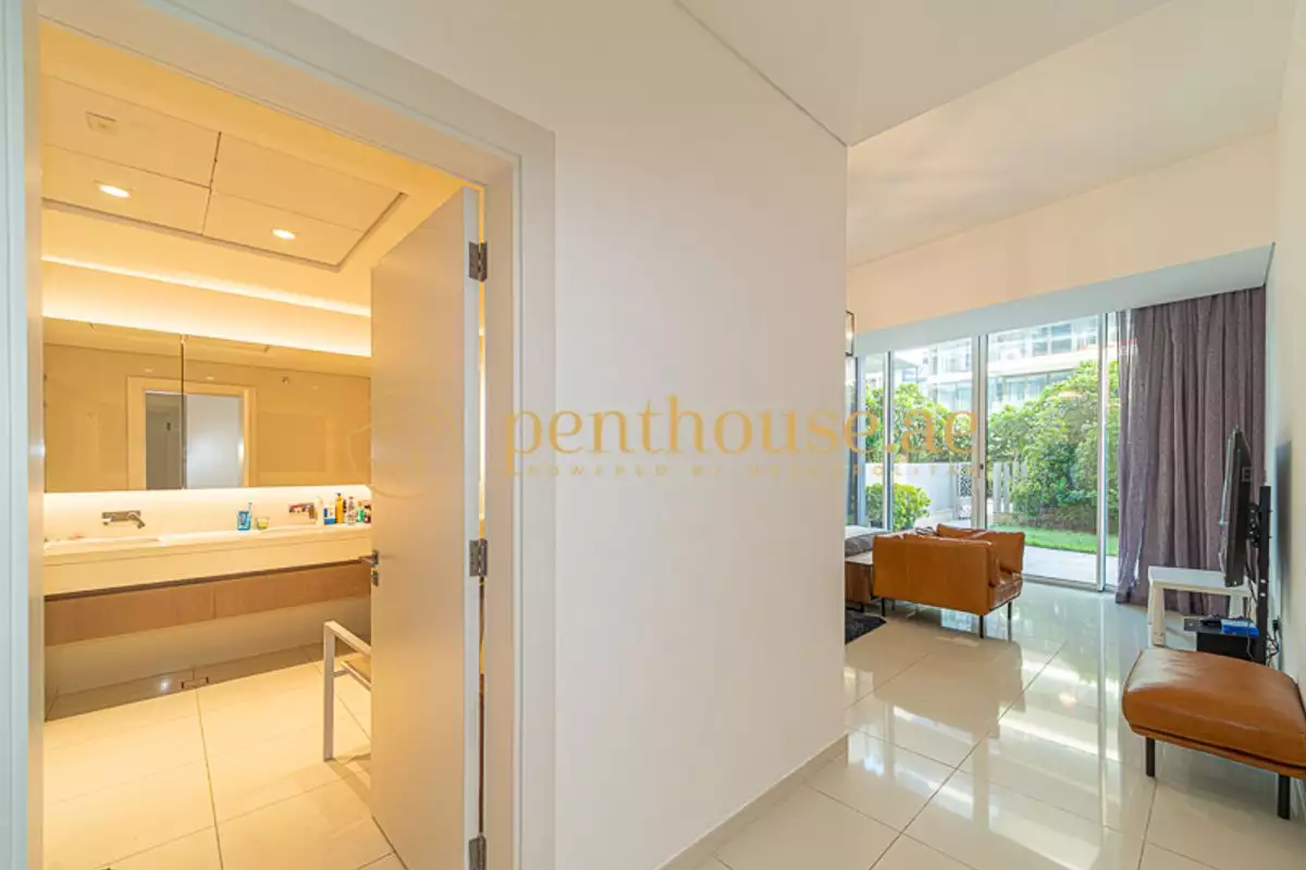 Flat 486m² in UAE, Dubai. Priced at 4694651€ rent photo-11