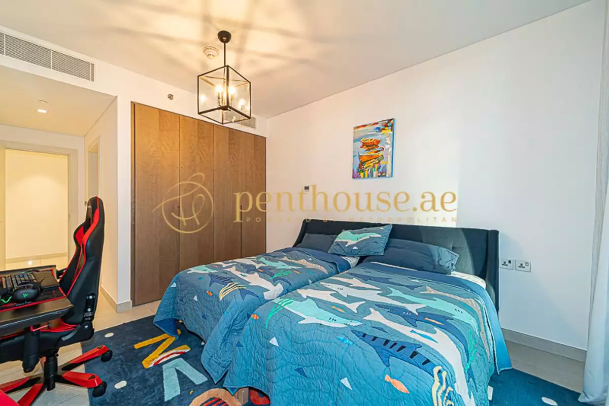 Flat 486m² in UAE, Dubai. Priced at 4694651€ rent photo-13
