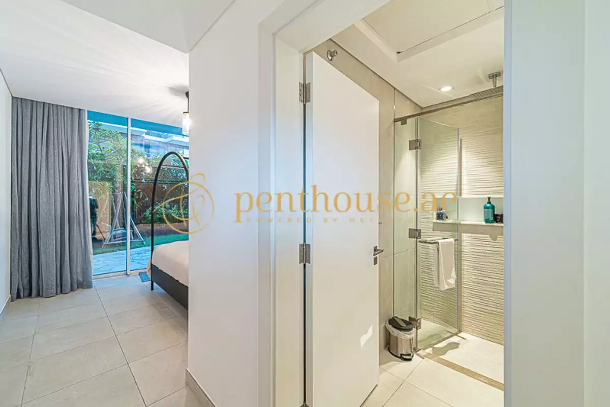 Flat 486m² in UAE, Dubai. Priced at 4694651€ rent photo-16