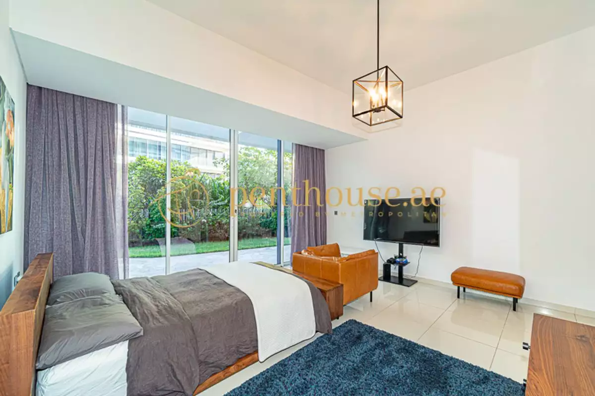 Flat 486m² in UAE, Dubai. Priced at 4694651€ rent photo-18