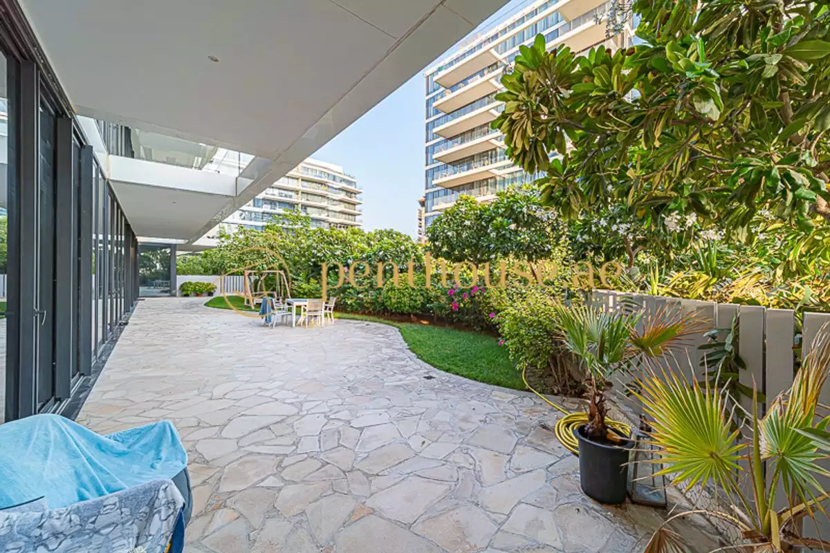 Flat 486m² in UAE, Dubai. Priced at 4694651€ rent photo-21