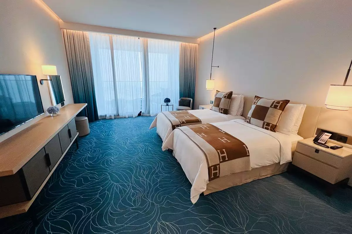Flat 466m² in UAE, Dubai. Priced at 12485775€ rent photo-7