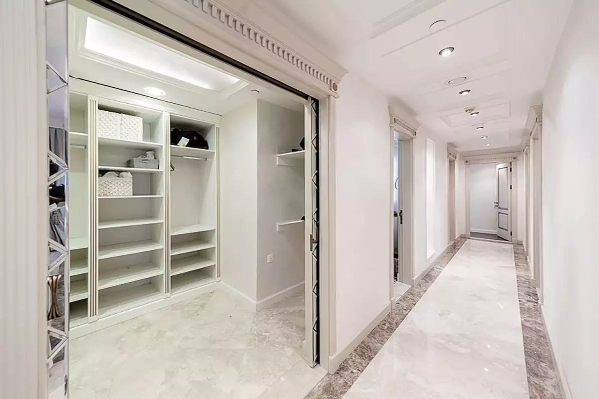 Flat 271m² in UAE, Dubai. Priced at 1398407€ rent photo-19