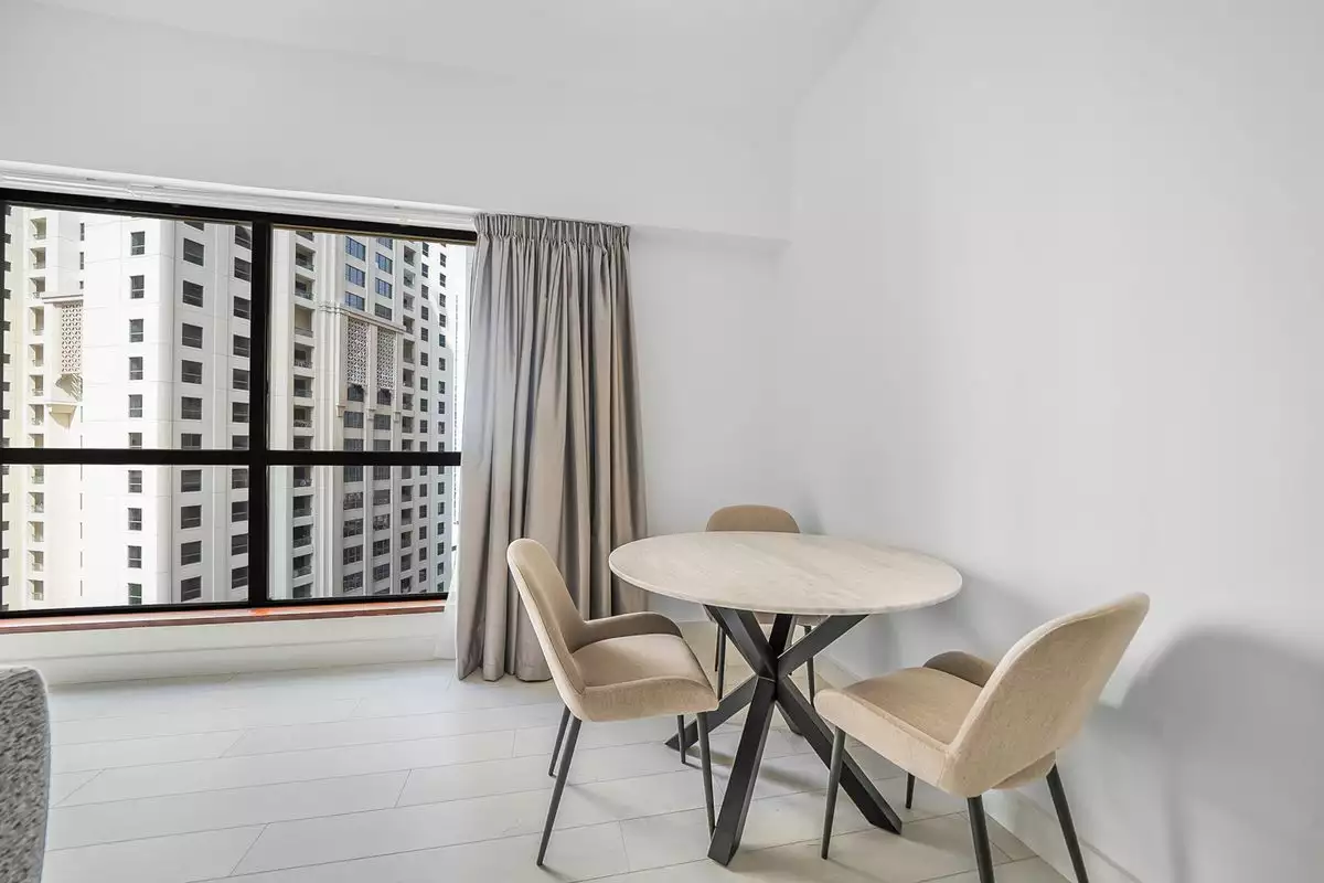 Flat 120m² in UAE, Dubai. Priced at 527827€ rent photo-3