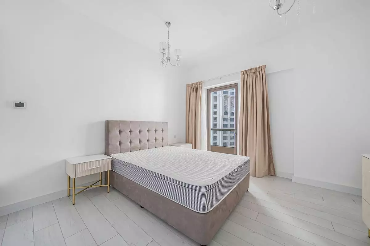 Flat 120m² in UAE, Dubai. Priced at 527827€ rent photo-8