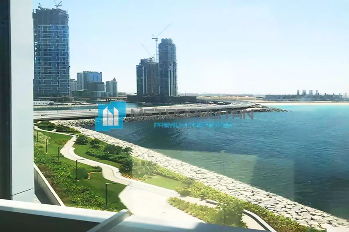 Flat 228m² in UAE, Dubai. Priced at 6242887€ rent photo-6
