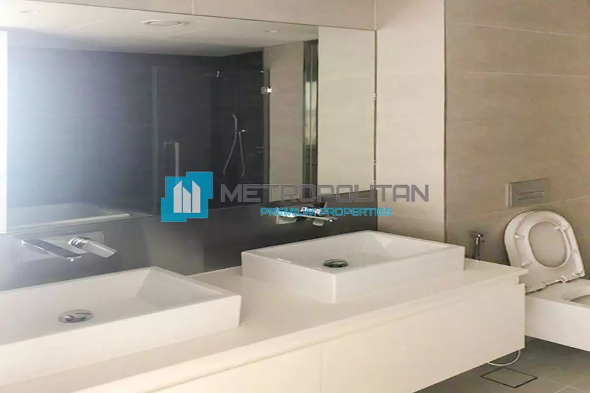 Flat 228m² in UAE, Dubai. Priced at 6242887€ rent photo-17