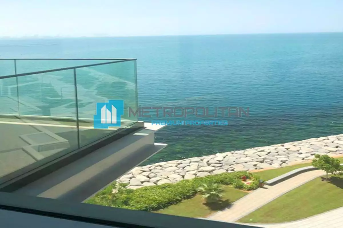 Flat 228m² in UAE, Dubai. Priced at 6242887€ rent photo-18