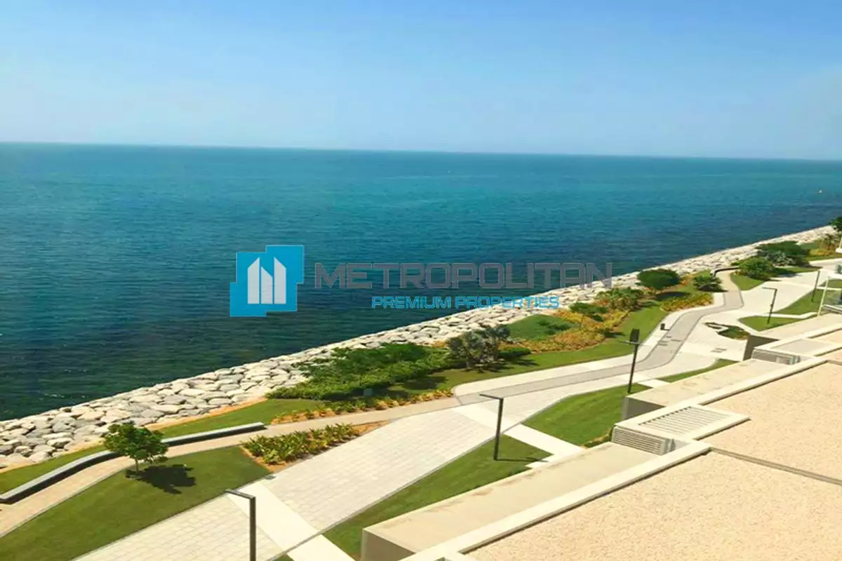 Flat 228m² in UAE, Dubai. Priced at 6242887€ rent photo-19