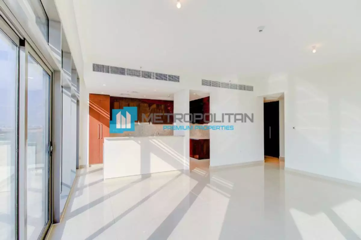 Flat 232m² in UAE, Dubai. Priced at 1123720€ rent photo-2