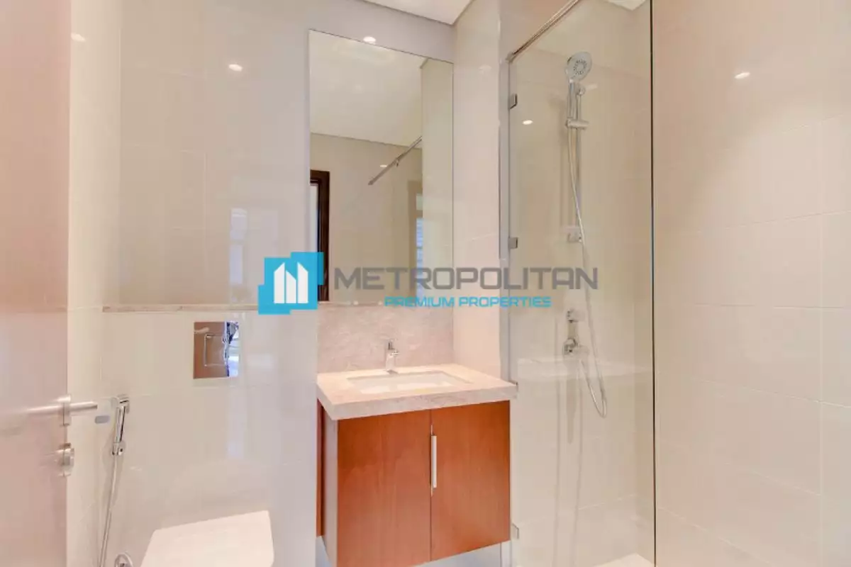Flat 232m² in UAE, Dubai. Priced at 1123720€ rent photo-6