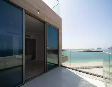 Buy in UAE for 1961318€