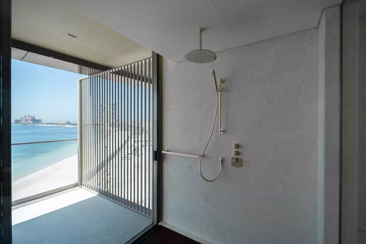 Flat 165m² in UAE, Dubai. Priced at 2706122€ rent photo-26
