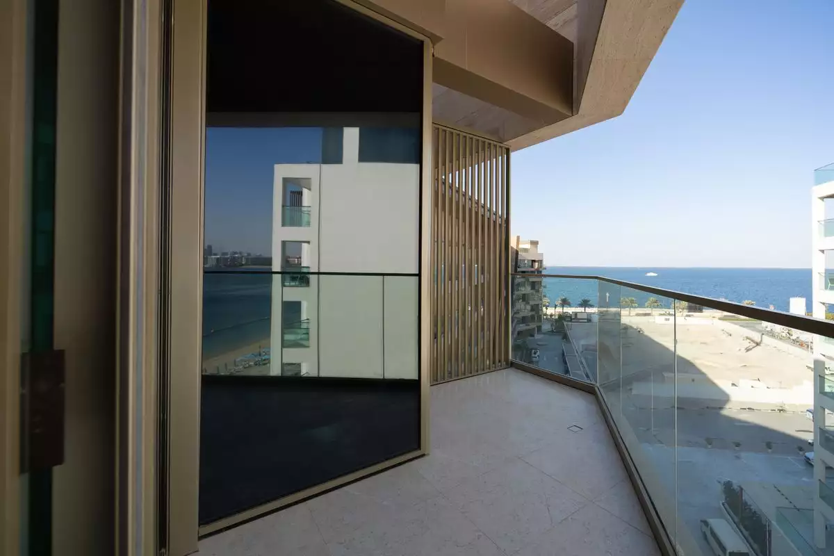 Flat 190m² in UAE, Dubai. Priced at 2954390€ rent photo-2