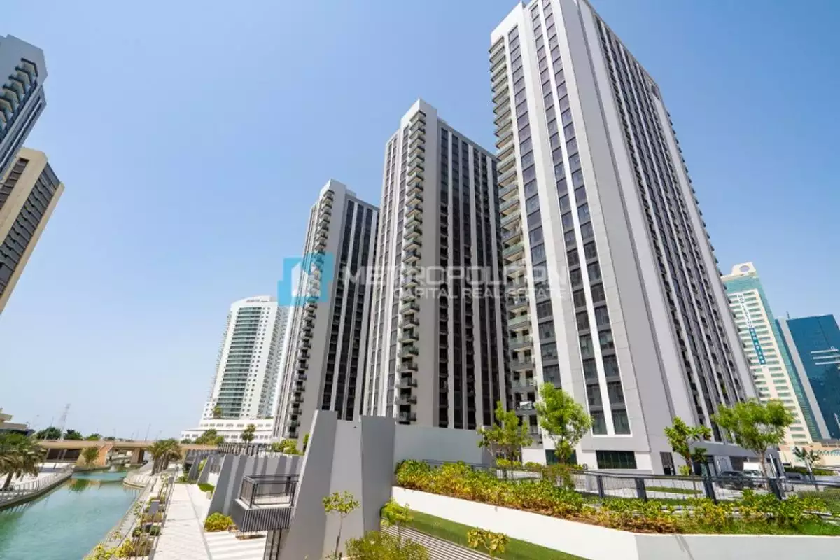 Flat 90m² in UAE, Abu Dhabi. Priced at 324630€ rent photo-13
