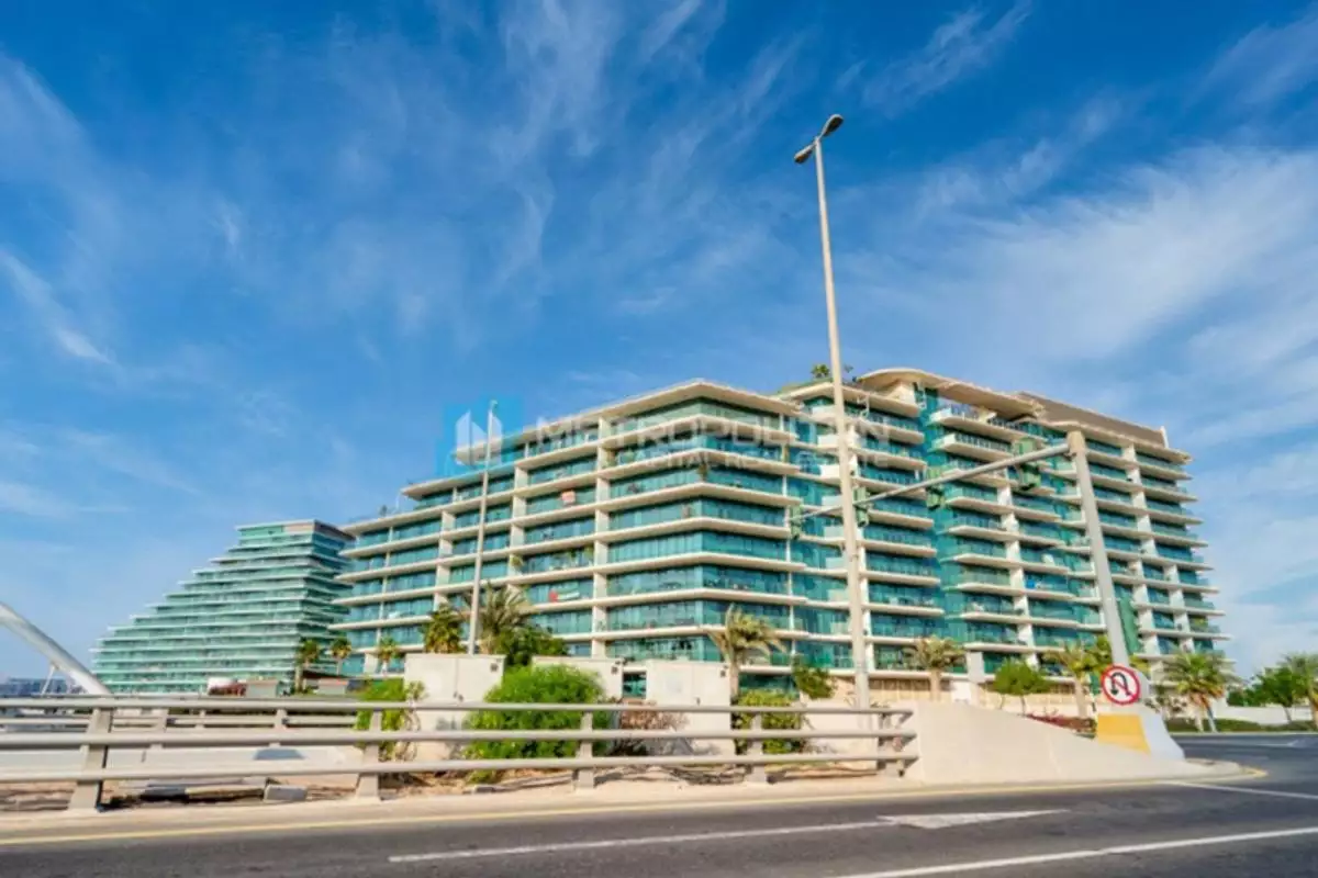 Flat 252m² in UAE, Abu Dhabi. Priced at 1030194€ rent photo-2