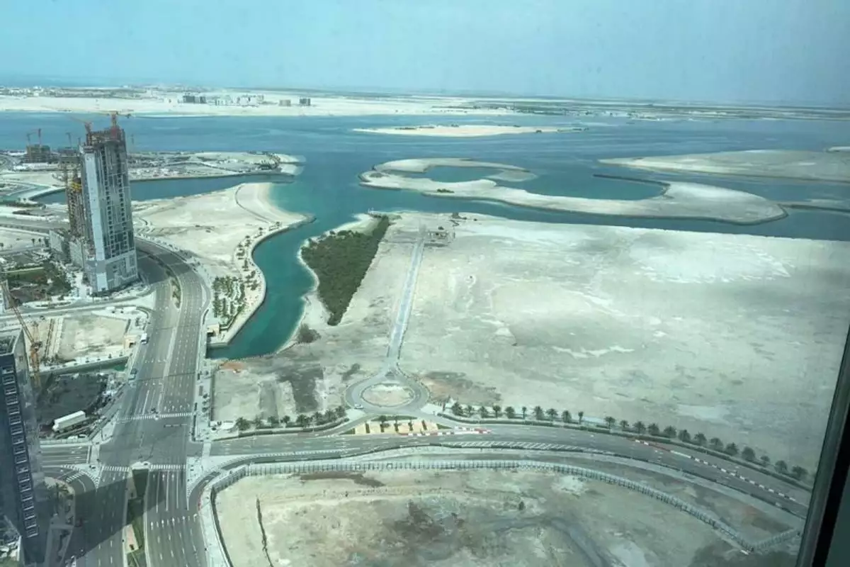 Flat 139m² in UAE, Abu Dhabi. Priced at 399545€ rent photo-1